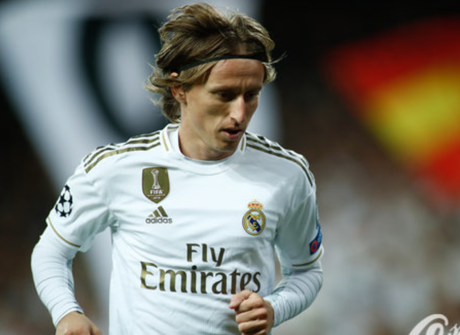 38岁传奇要退役？迈阿密夺冠夜藏悬念！老板亲承苏亚雷斯去留